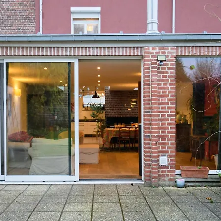 Maison Familiale Avec Un Jardin Proche Lille 아파트 Loos