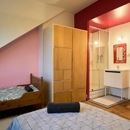Maison Familiale Avec Un Jardin Proche Lille *